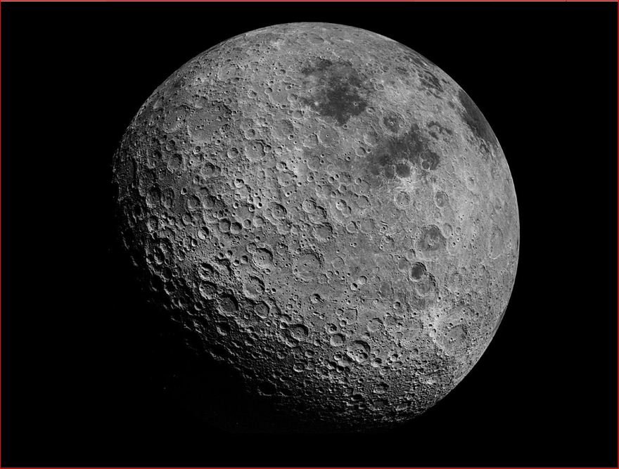 चांद पर पहुंचने का दावा करने के साथ पोस्ट की गई तस्वीर का स्क्रीन शॉट