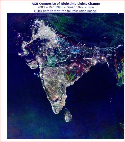 साल 2003 में NOAA की बनाइ गई तस्वीर जिसे पॉपुलेशन ग्रोथ को दर्शाने के लिए कई सेटेलाइट इमेज को मिलाकर ग्राफिक के जरिए बनाया गया